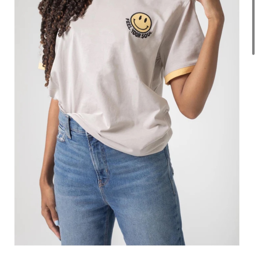 Retro Ringer Happy Tee - Picture 4 of 8